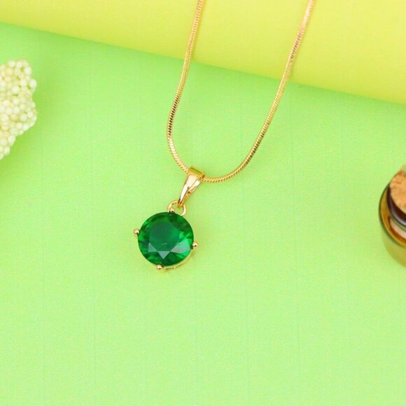 "Elegant Green Pendant with Gold Plated Finish for Chic Everyday Style, XPPT1667 - Picture 12 of 13